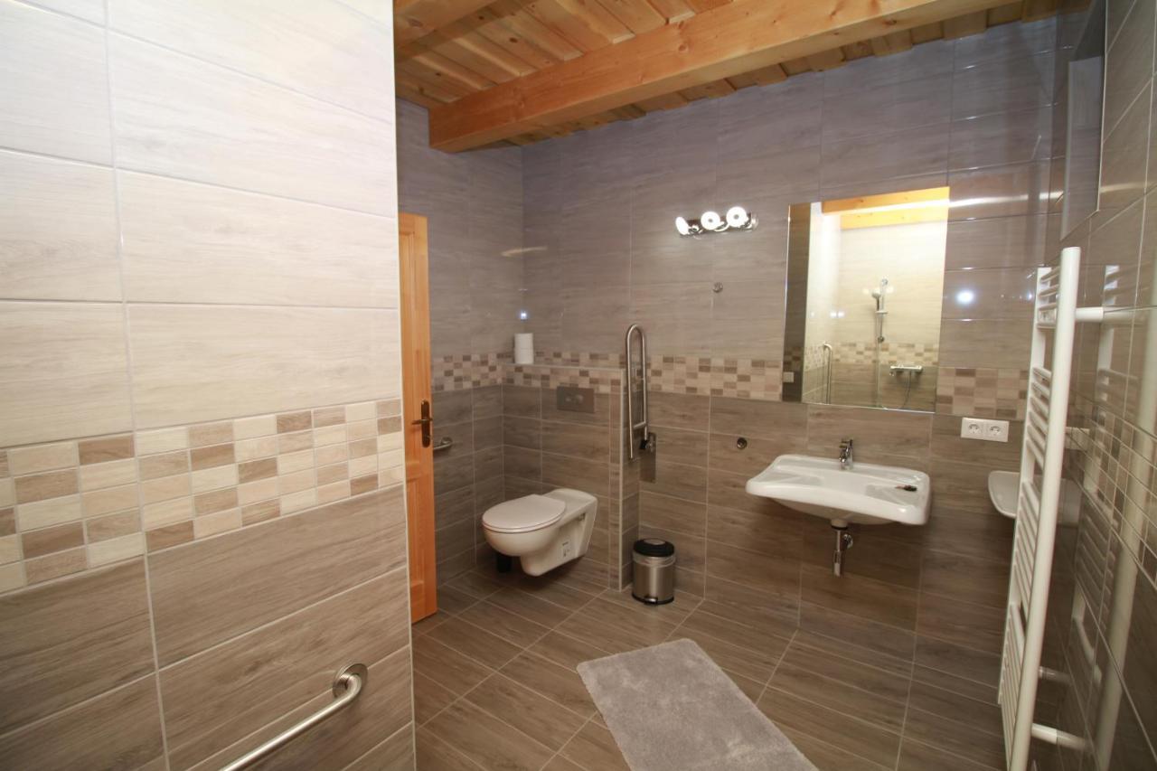Boni Apartmanok Hegykő Buitenkant foto