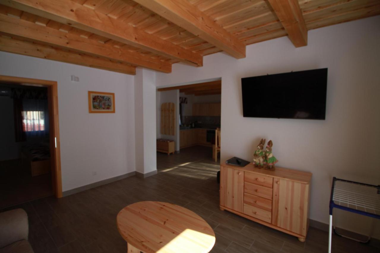 Boni Apartmanok Hegykő Buitenkant foto