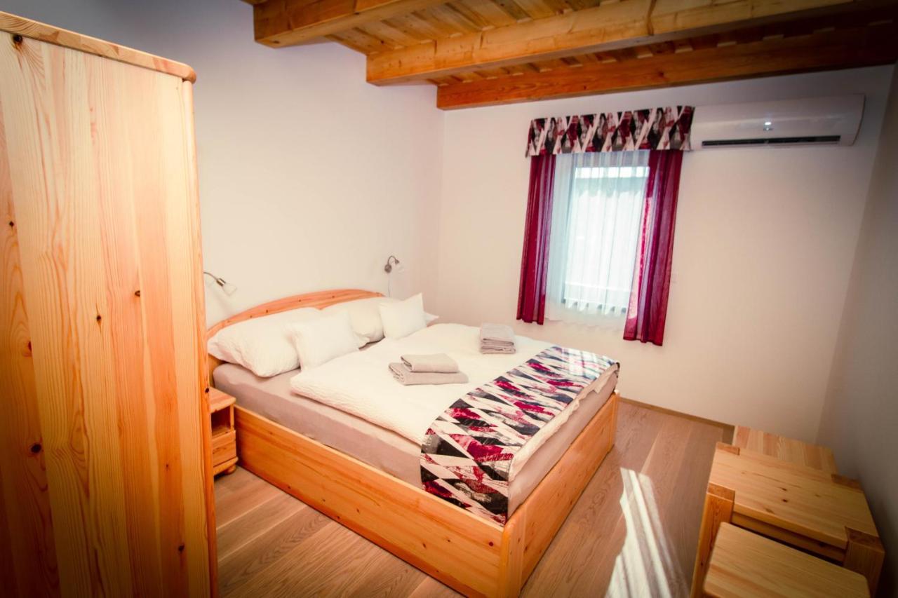 Boni Apartmanok Hegykő Buitenkant foto