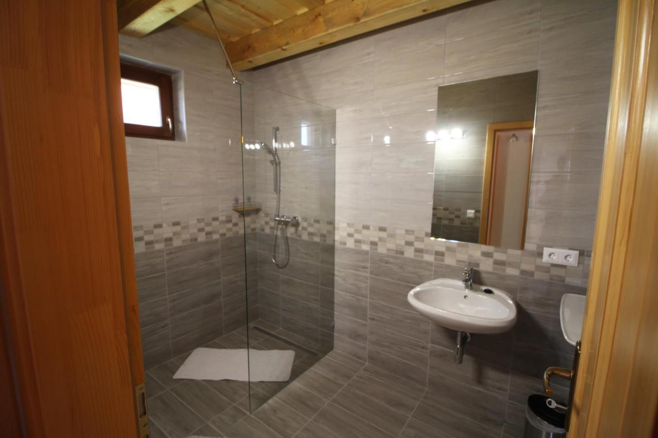 Boni Apartmanok Hegykő Buitenkant foto