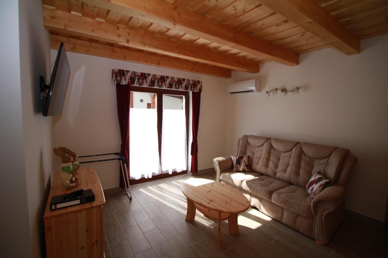 Boni Apartmanok Hegykő Buitenkant foto